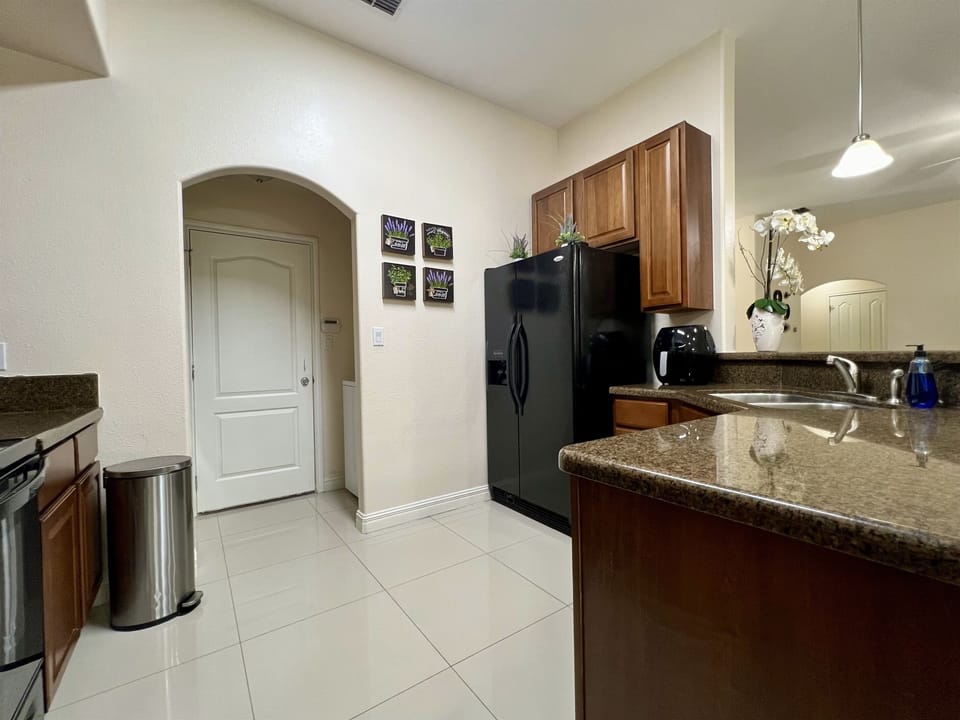 Fully Functional Kitchen