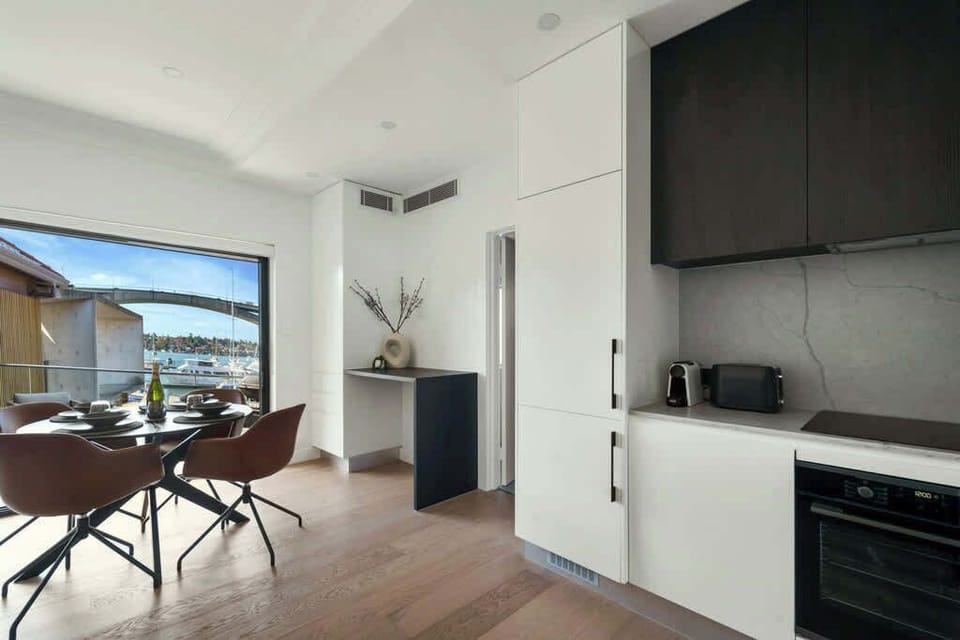 The perfect blend of kitchen and dining