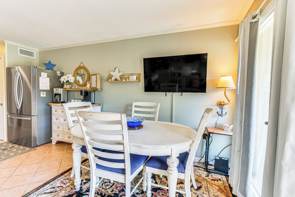 Dining Room | Dishware & Flatware