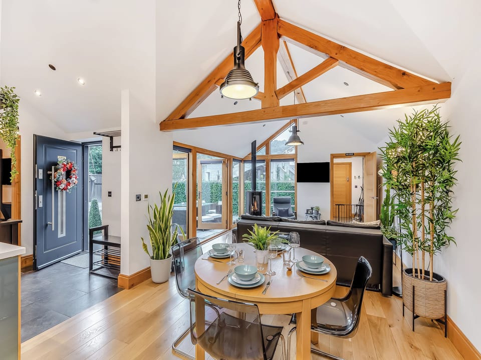 Open plan living space | The Oaks, Llangollen