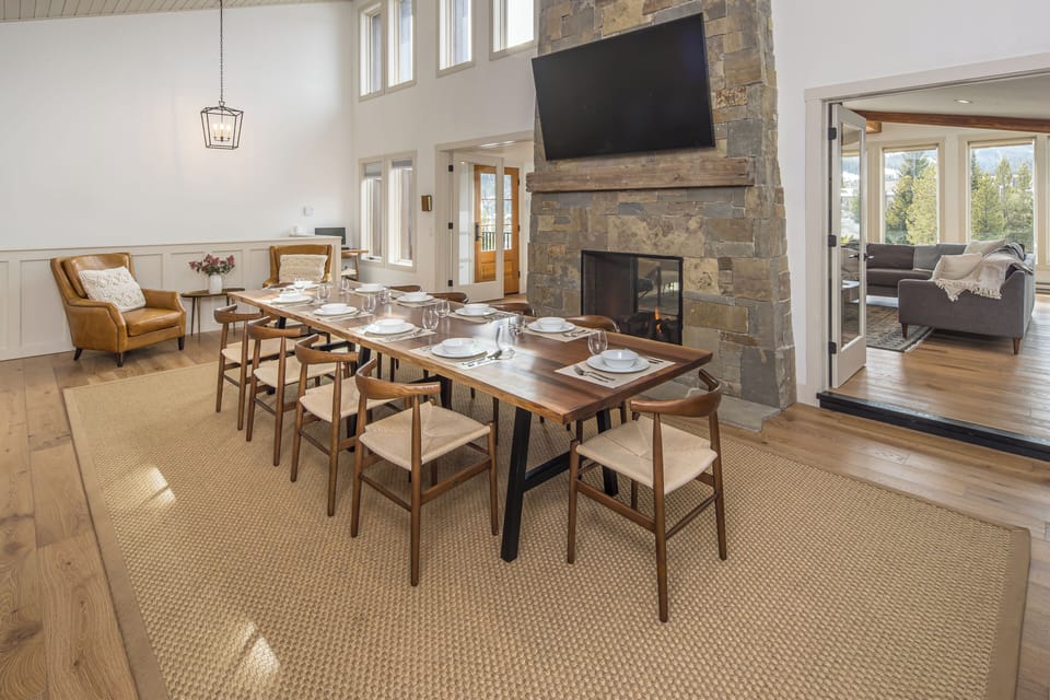 Open concept great room offers plenty of space for everyone to be together | Upper Level