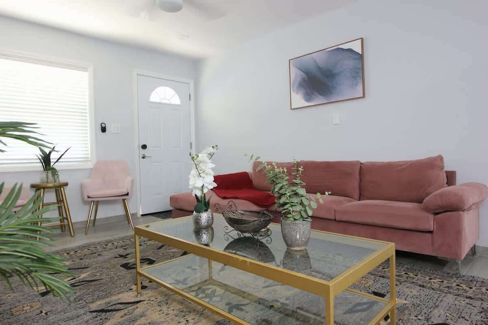 [Living Room]