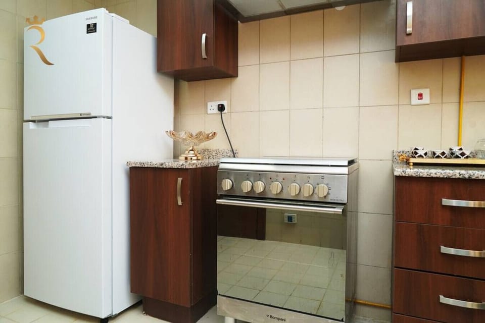 Modern Culinary Haven: Unleash Your Inner Chef in Our Well-Equipped Kitchen