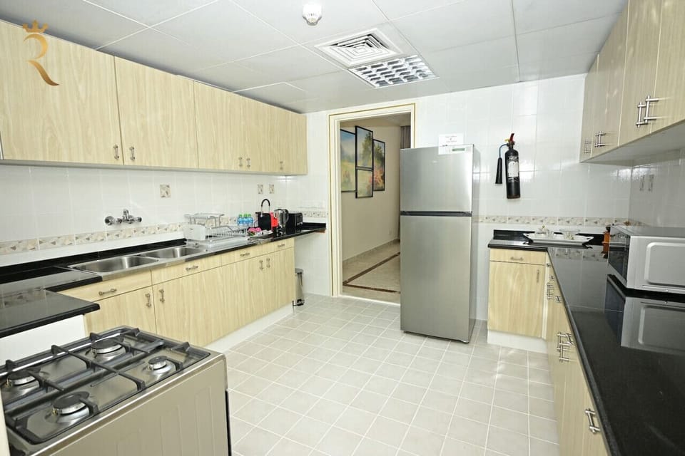 Experience gourmet living in our meticulously designed and fully equipped kitchen.