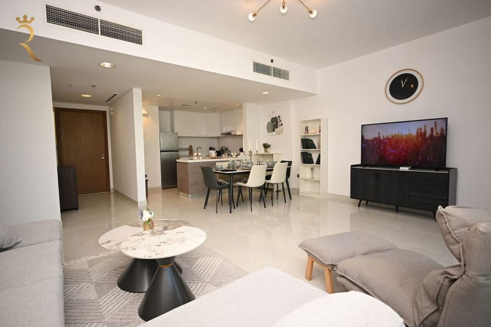 Step into our inviting indoor sanctuary, where comfort and style meet in perfect harmony. Our cozy lounge and open kitchen create an ideal space for gathering and entertaining
