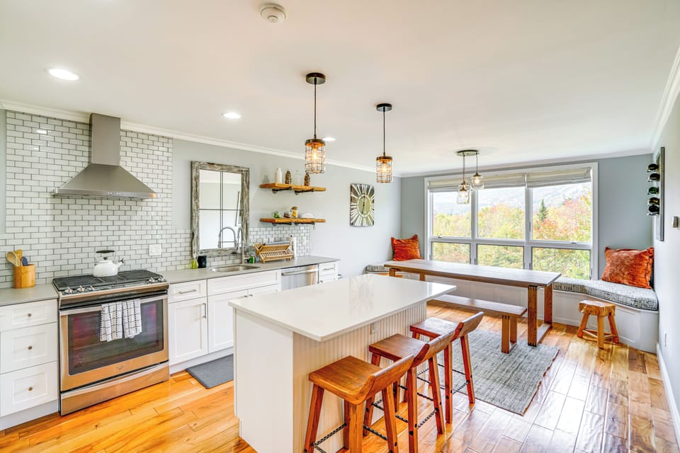 Dover Vacation Rental | 3BR | 2BA | 1,998 Sq Ft | Steps Required