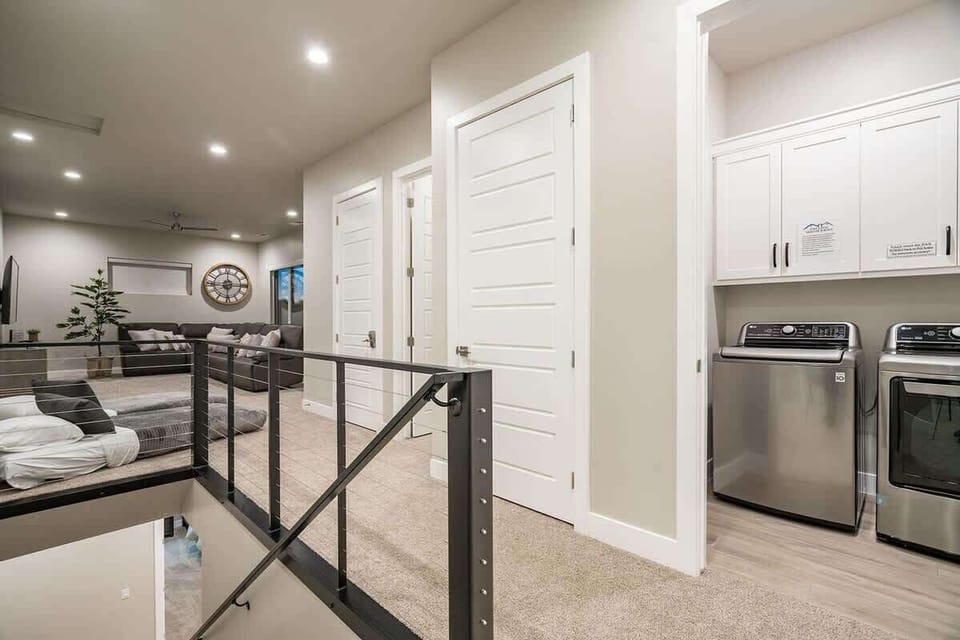 30 - Upper floor with washer and dryer provided