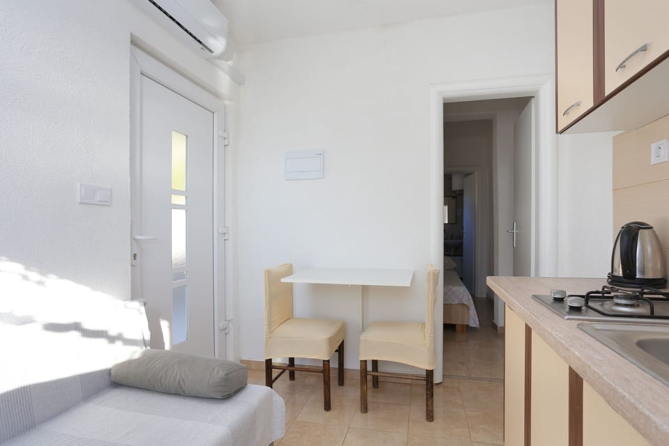 Dining room 2
