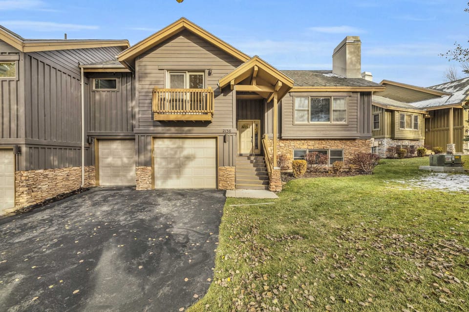 Exterior: View from the front of the home, gorgeous mountain views
