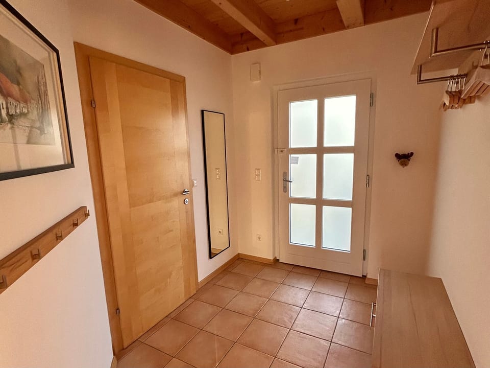 Entrance / Reception