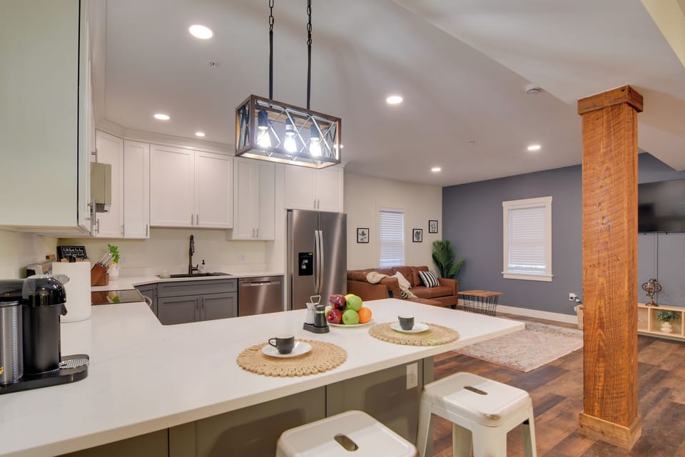 Kitchen | Stove/Oven | Microwave