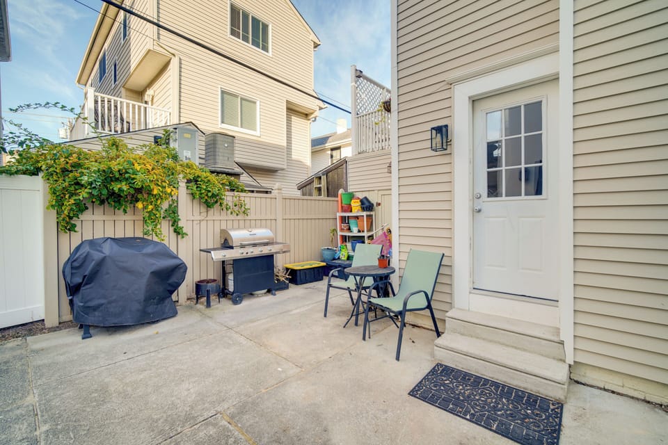Back Patio | Gas Grill