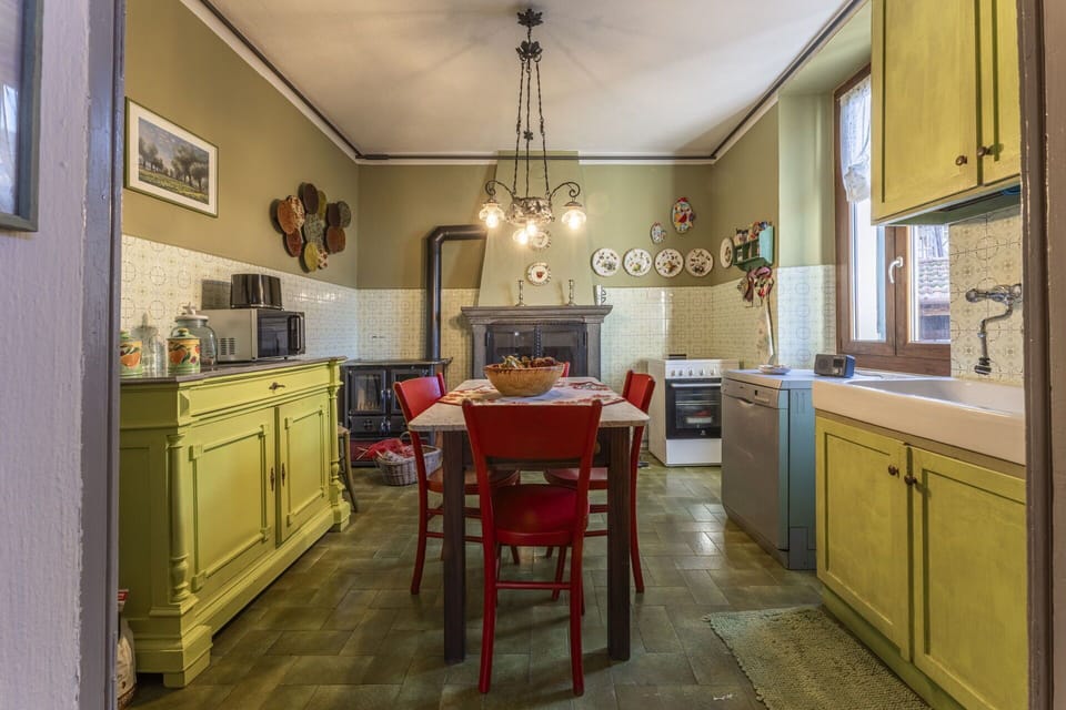 Autumn, Bedroom, Spring, Summer