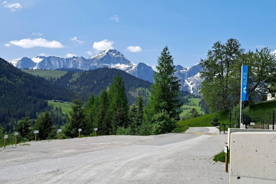 Immediate Surroundings [summer] (<1 km)