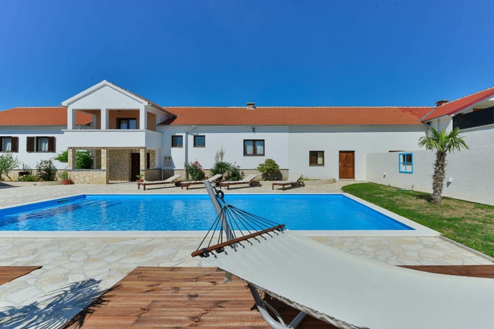 Holiday Home Swimming Pool