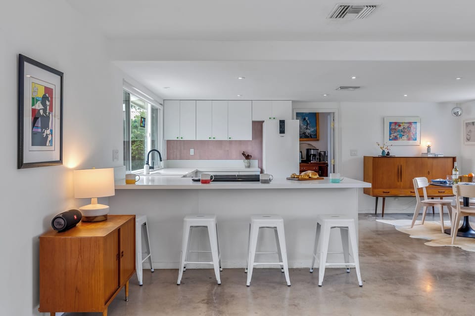 Breakfast bar for four