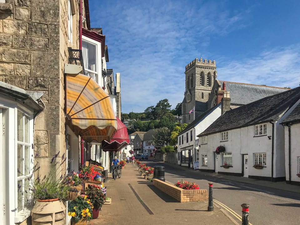 The Main Street has a range of localshops, pubs, tearooms and restaurants all with a few mins walk from the cottage | Beachcomber Cottage, Beer