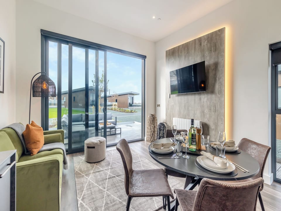 Open plan living space | Aethwy Lodge 5 - Ty Llwyd, Llangefni