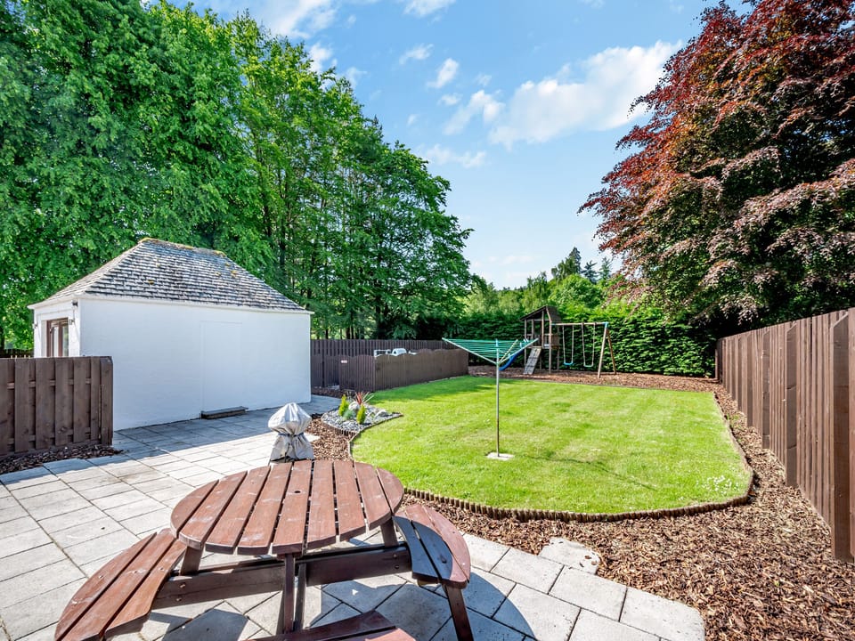 Garden | Duck Bay Cottage 1 - Duck Bay Cottages, Alexandria, near Loch Lomond