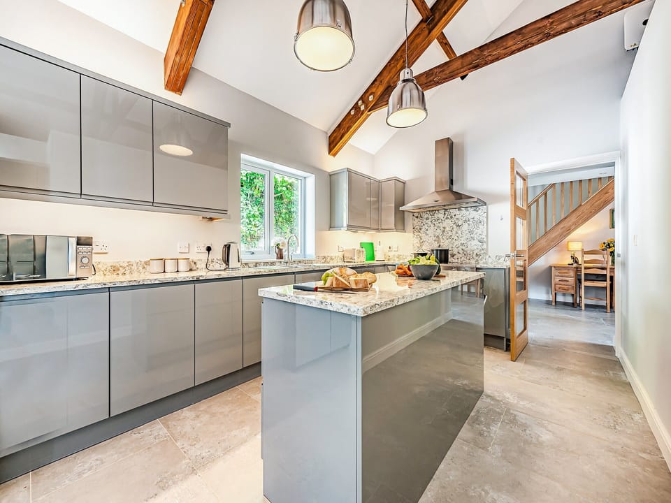 Kitchen area | Llwynblyfyn, Llansawel, near Llandeilo