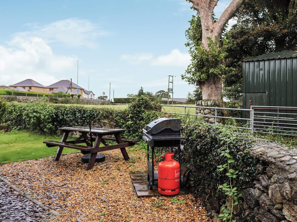 Exterior | Carols Cottage, Llanrug, near Caernarfon