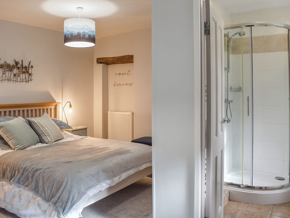 En-suite | Yr Hafod, Trefriw, near Betws Y Coed