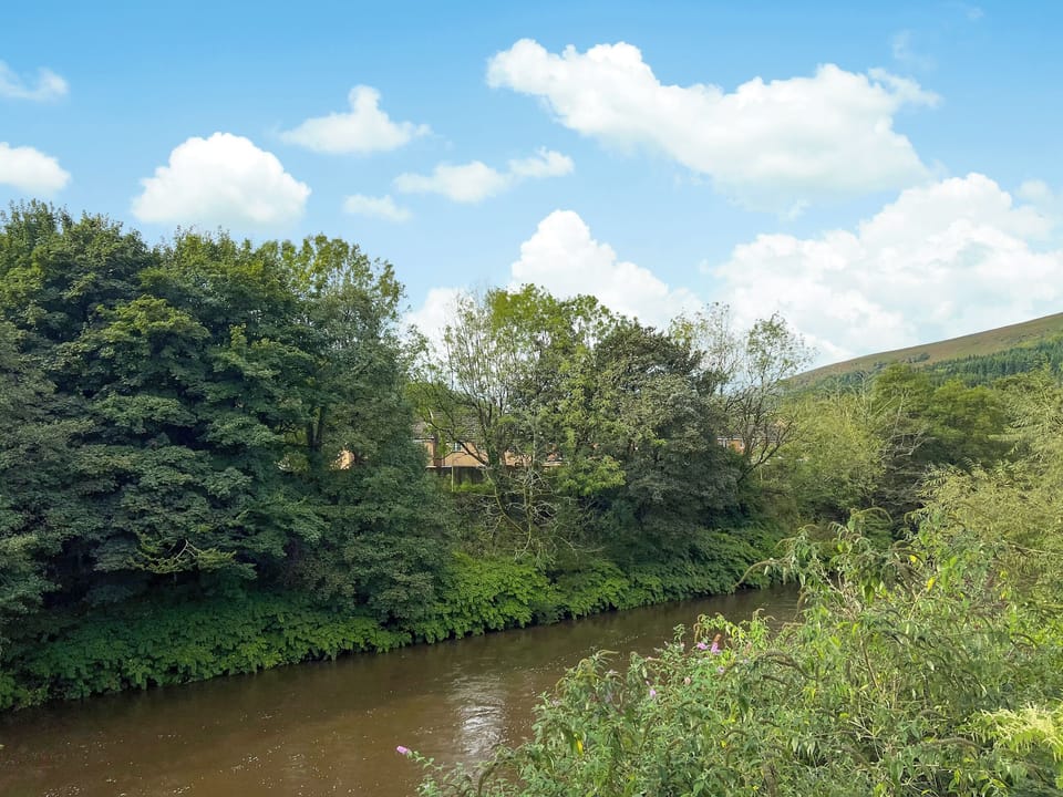 Surrounding area | Taff&rsquo;s Well Cottage, Taff&rsquo;s Well, near Cardiff