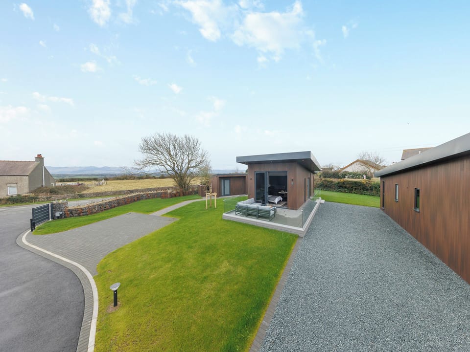 Exterior | Cefni Lodge 1 - Ty Llwyd, Llangefni