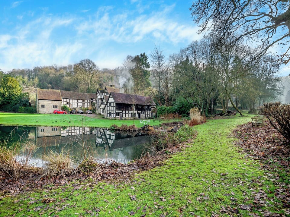 Setting | The Game Larders - Wythall Estate, Ross-on-Wye