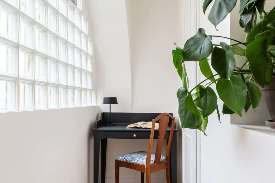 Working or sitting space