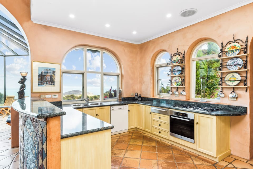 Kitchen (1)