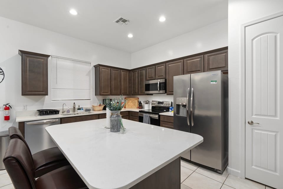 Cook up family favorites in our full kitchen with great essential cookware's!