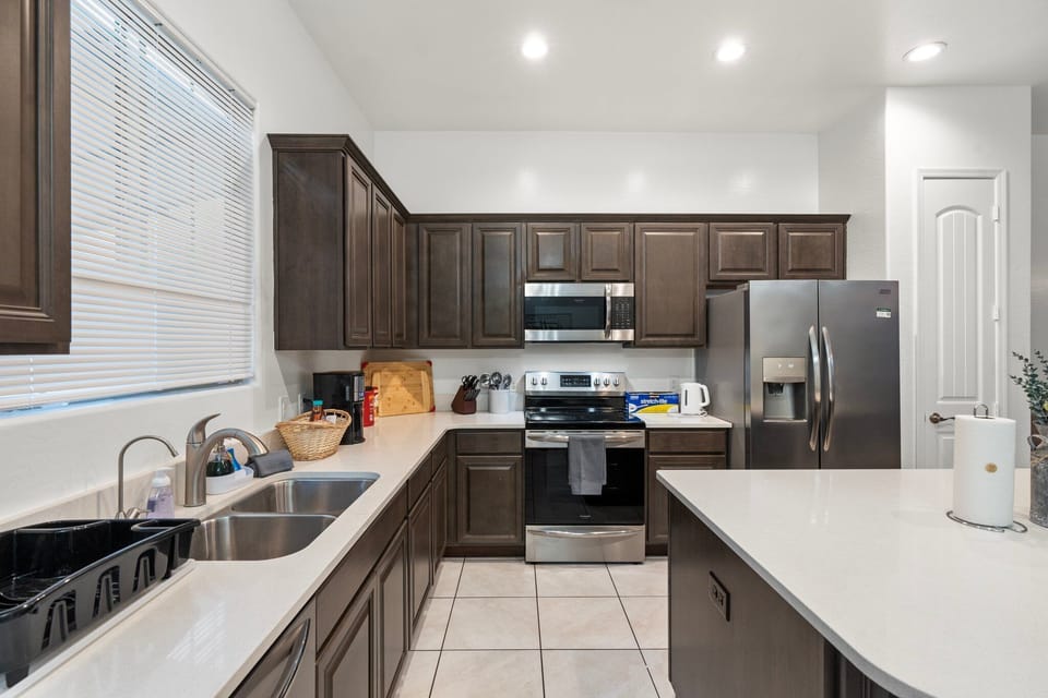 Cook up family favorites in our full kitchen with great essential cookware's!