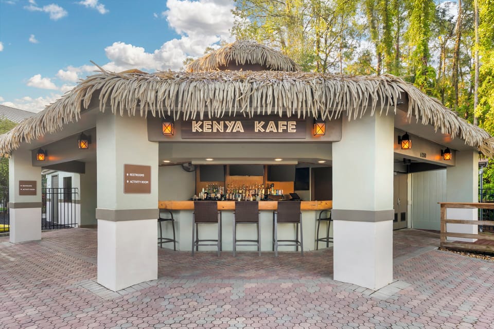 Sip tropical cocktails and unwind at the open-air bar.