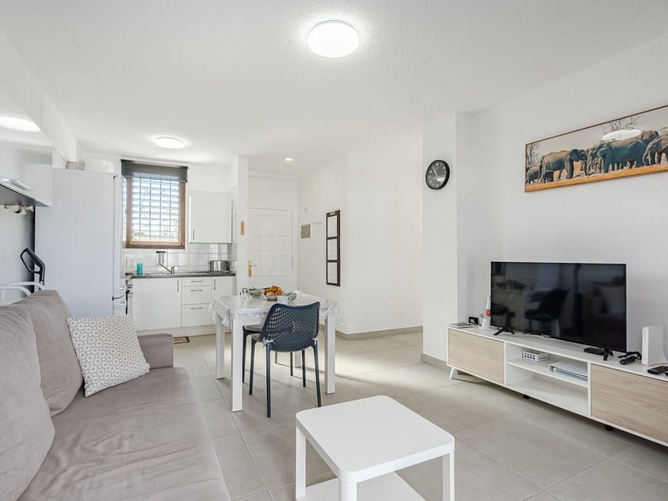 Furniture, Table, Property, Couch, Picture Frame, Window, Interior Design, Living Room, Floor