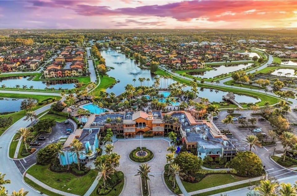Paseo’s Village Center - Coffee, Ice Cream, Bistro, Gym, Spa, and Movie Theater