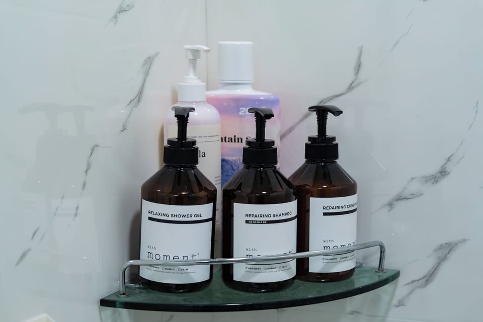 Bathroom amenities