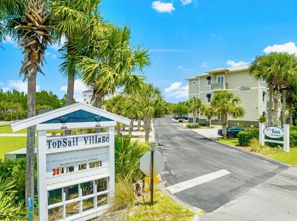Entry off of 30A