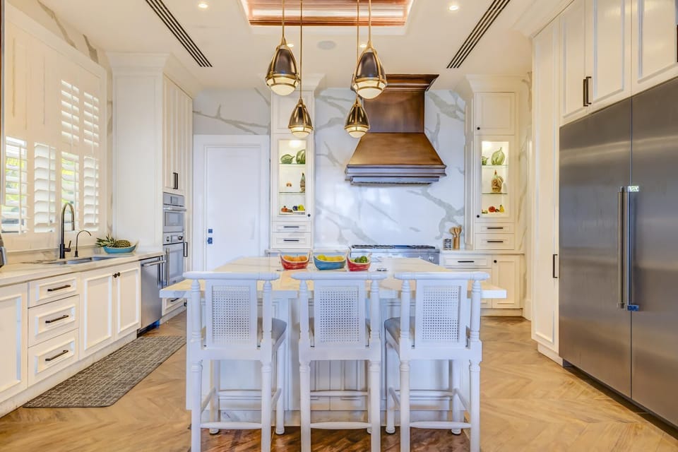 Serena 4 - Beachfront Timeless Elegance (4822)