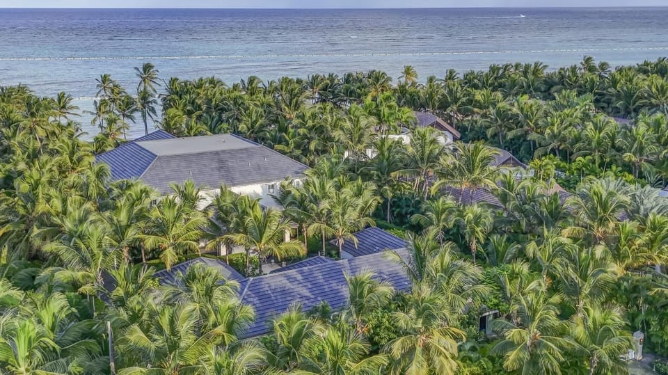 Serena 4 - Beachfront Timeless Elegance (4814)