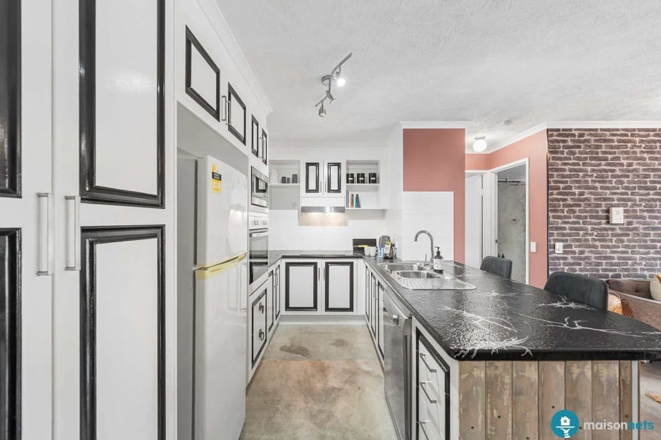 Fully equipped and well appointed spacious kitchen