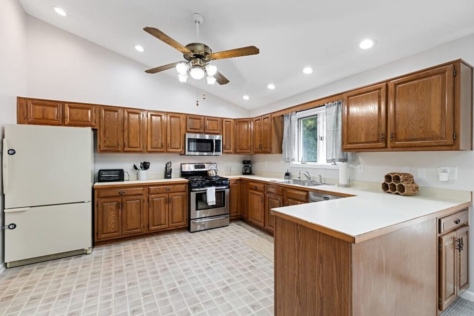 Spacious Kitchen with beautiful tile flooring
