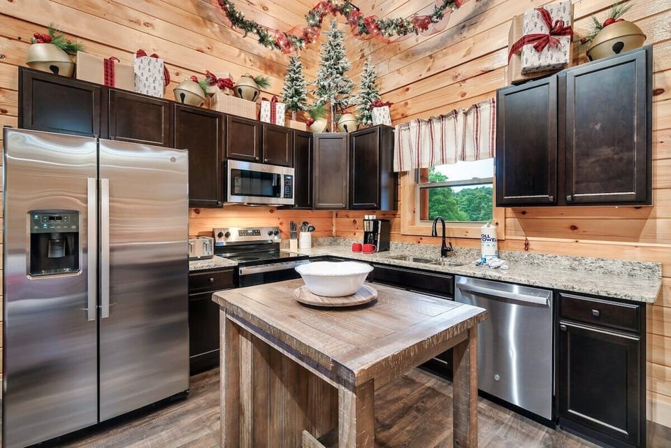 Full Kitchen