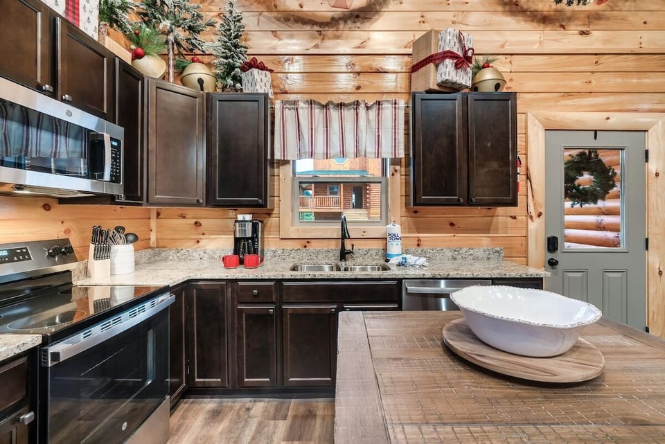 Large Kitchen