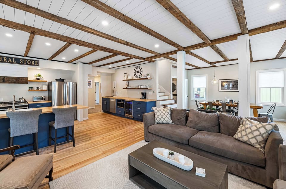 Living Room Alternate 2