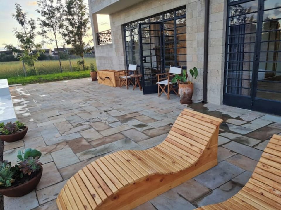 Terrace/patio
