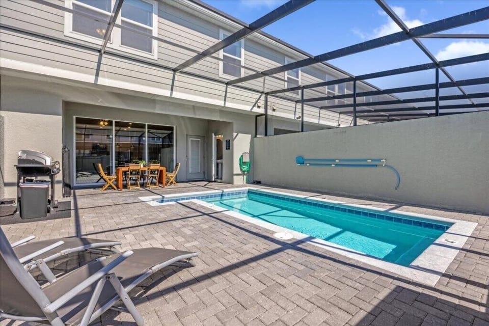 7112 Oakmoss Loop (32).jpg