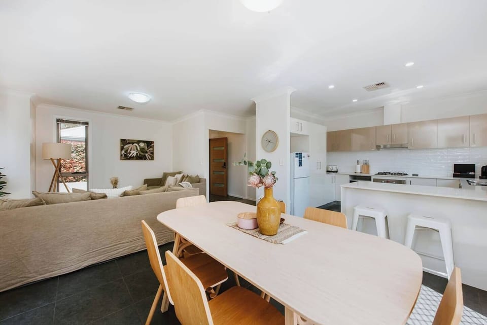 A seamless open flow is ideal for entertaining.