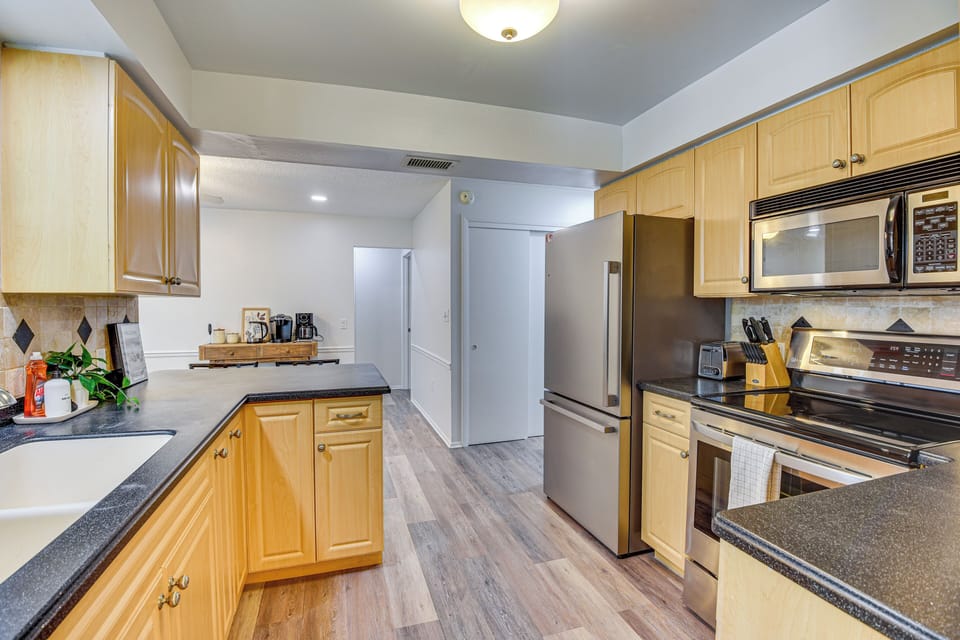 Kitchen | Cooking Basics | Coffee Bar | Dishwasher