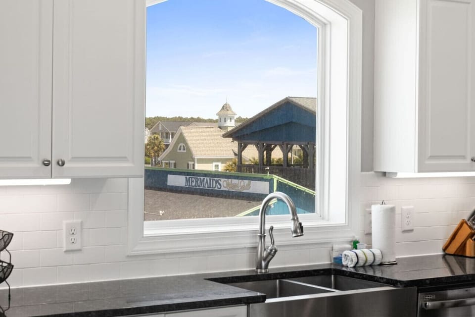 Streetview from kitchen